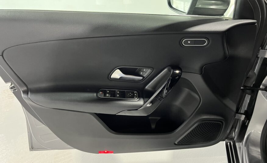 MERCEDES-BENZ Clase A a180d