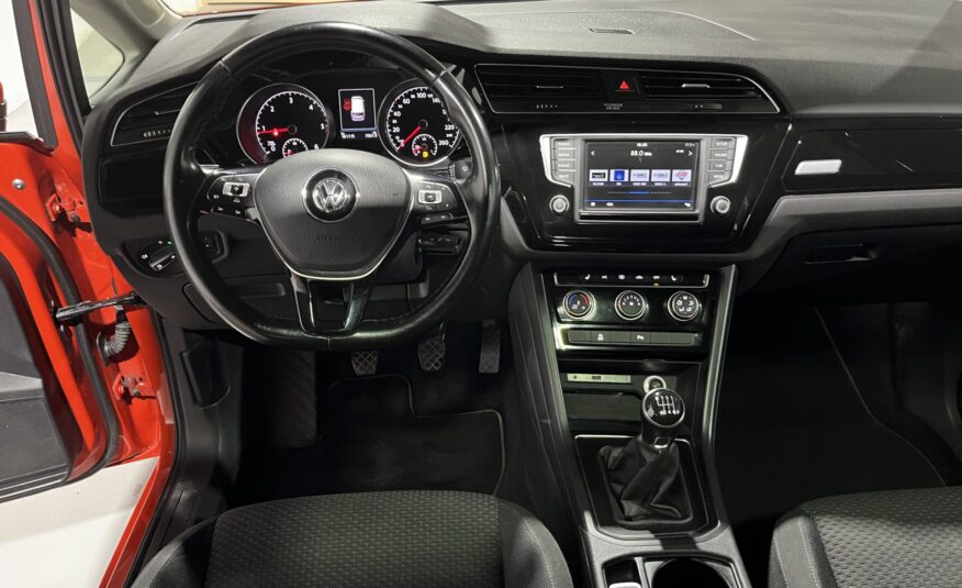 VOLKSWAGEN Touran Sport 2.0 TDI