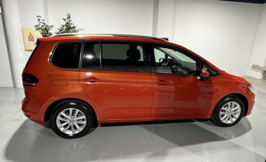 VOLKSWAGEN Touran Sport 2.0 TDI