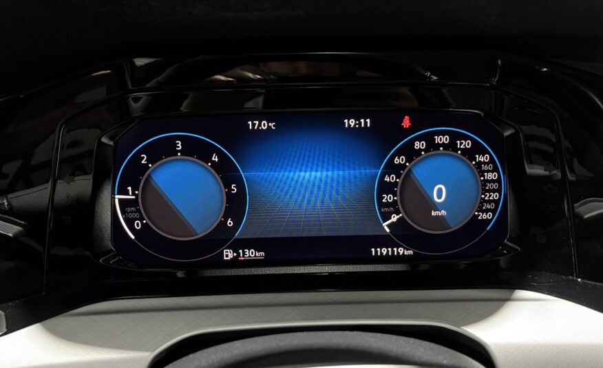 VOLKSWAGEN Golf VIII 2.0 TDI