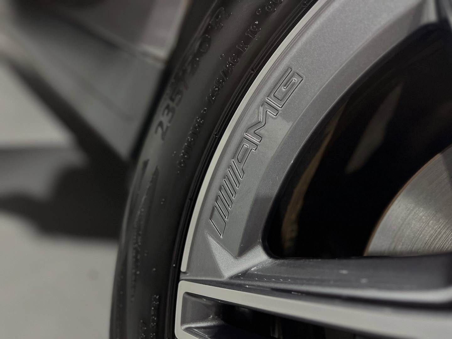 MERCEDES-BENZ GLA 250e AMG