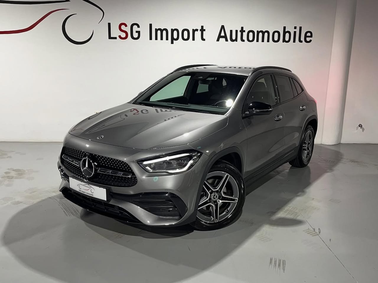 MERCEDES-BENZ GLA 250e AMG