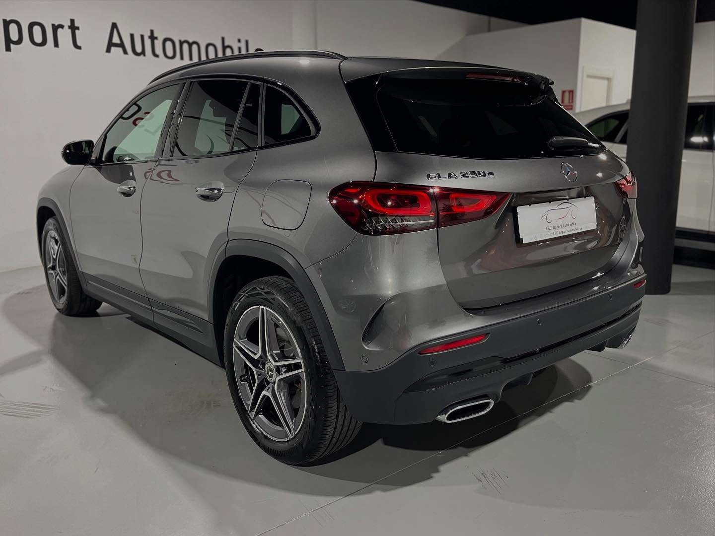 MERCEDES-BENZ GLA 250e AMG