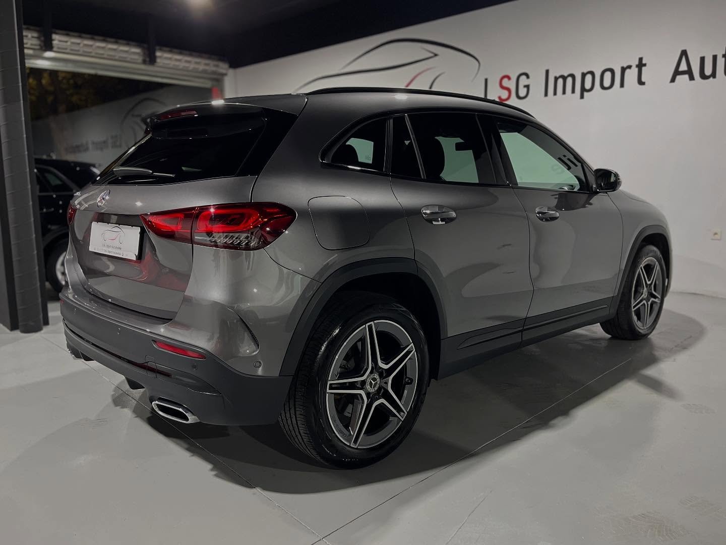 MERCEDES-BENZ GLA 250e AMG