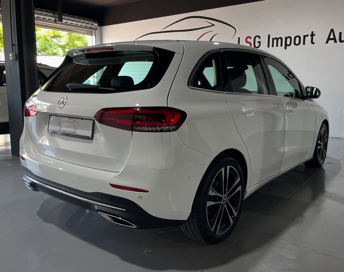 MERCEDES-BENZ Clase B B180