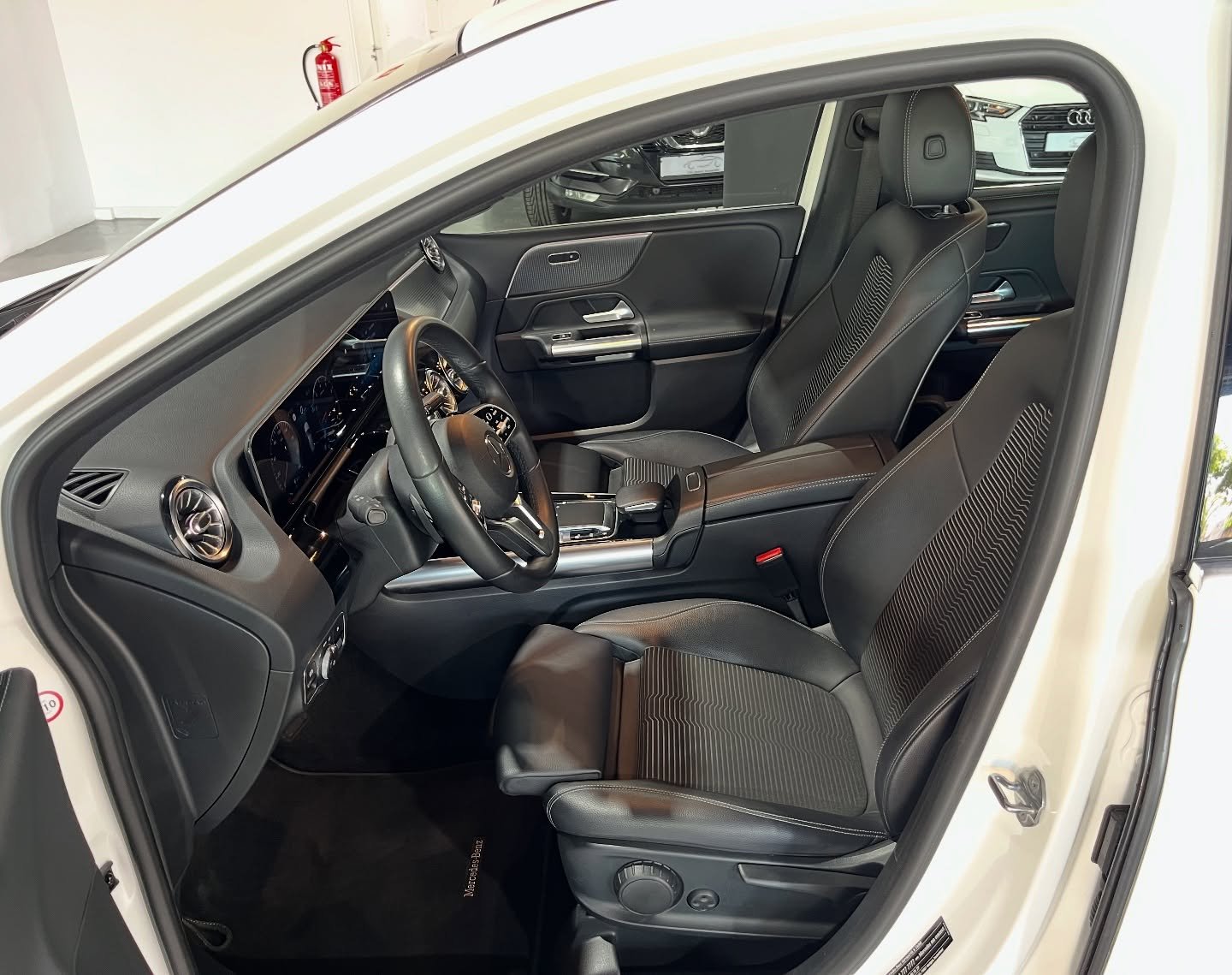 MERCEDES-BENZ Clase B B180