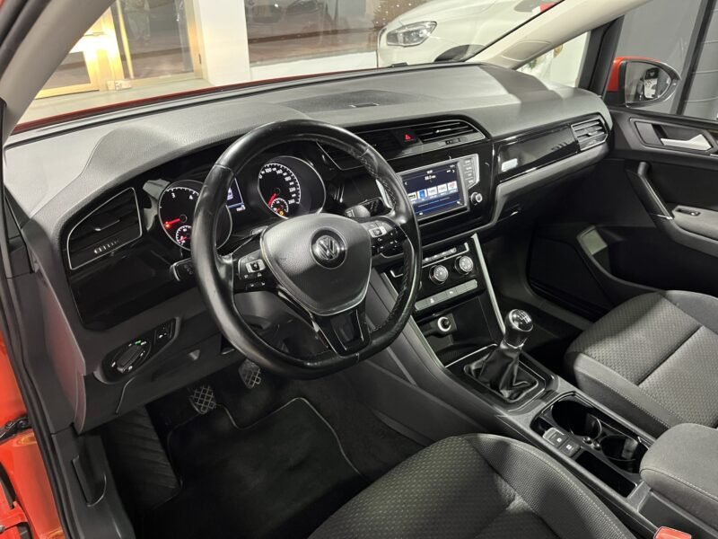VOLKSWAGEN Touran Sport 2.0 TDI