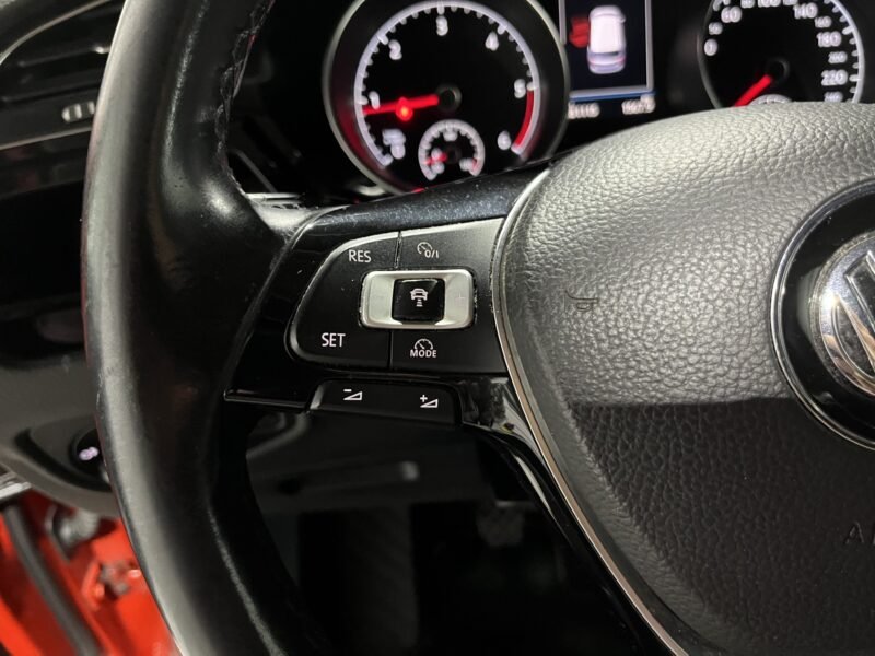 VOLKSWAGEN Touran Sport 2.0 TDI