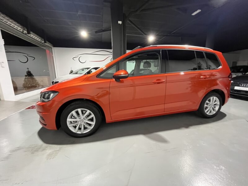 VOLKSWAGEN Touran Sport 2.0 TDI