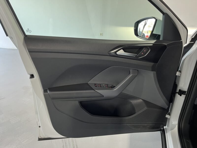 VOLKSWAGEN T-CROSS Advance 1.0 TSI