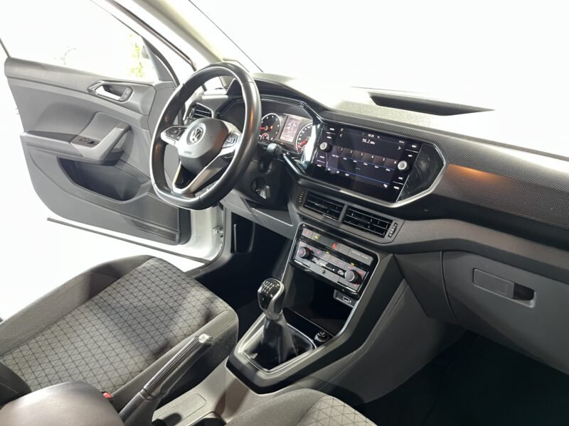 VOLKSWAGEN T-CROSS Advance 1.0 TSI