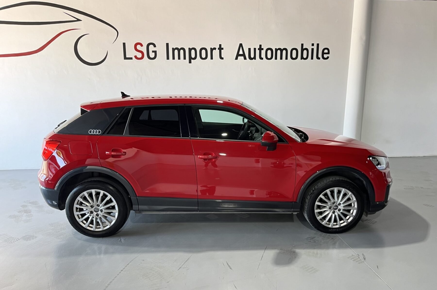AUDI Q2 30 TDI 