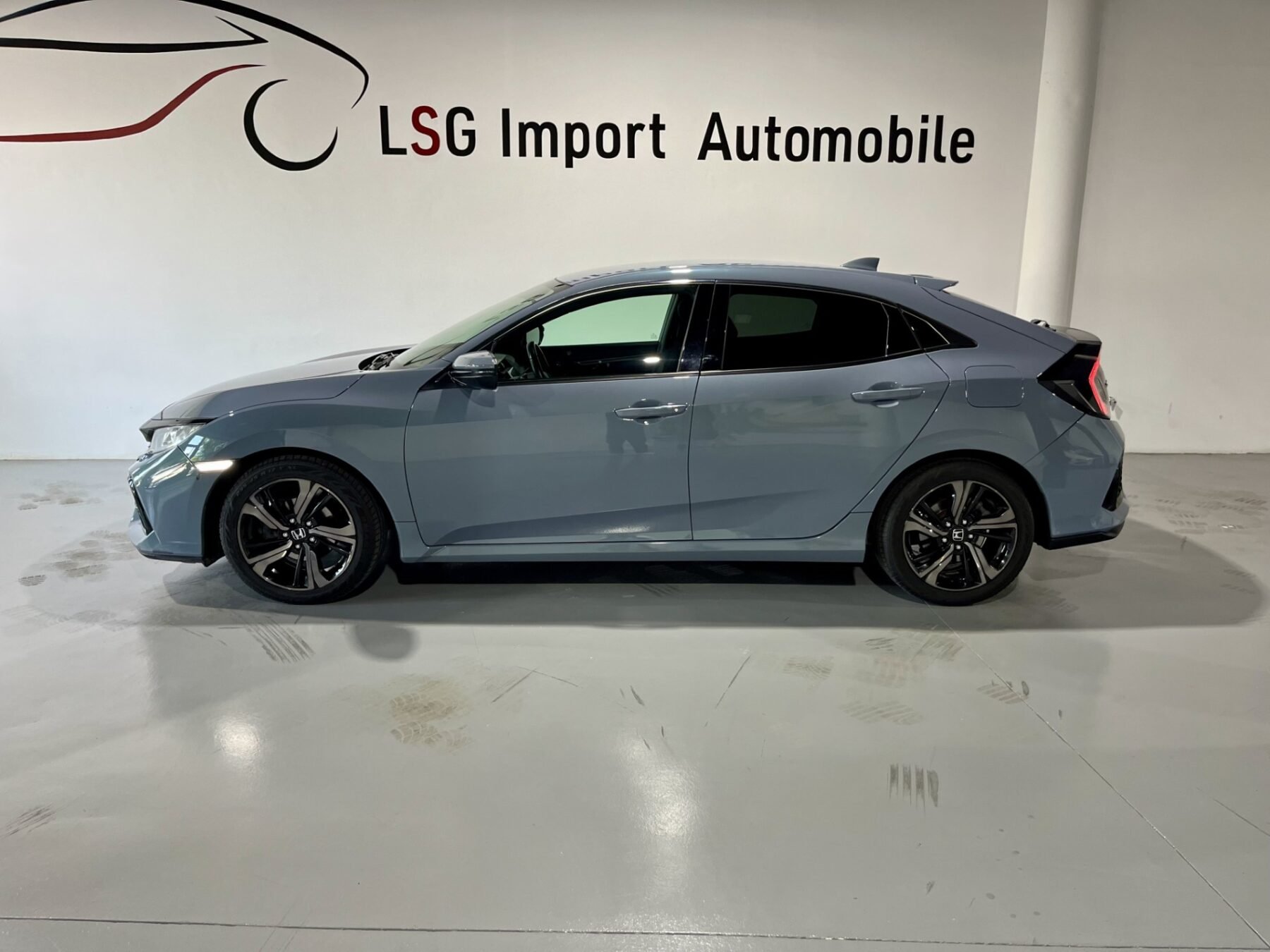 HONDA Civic 5DR