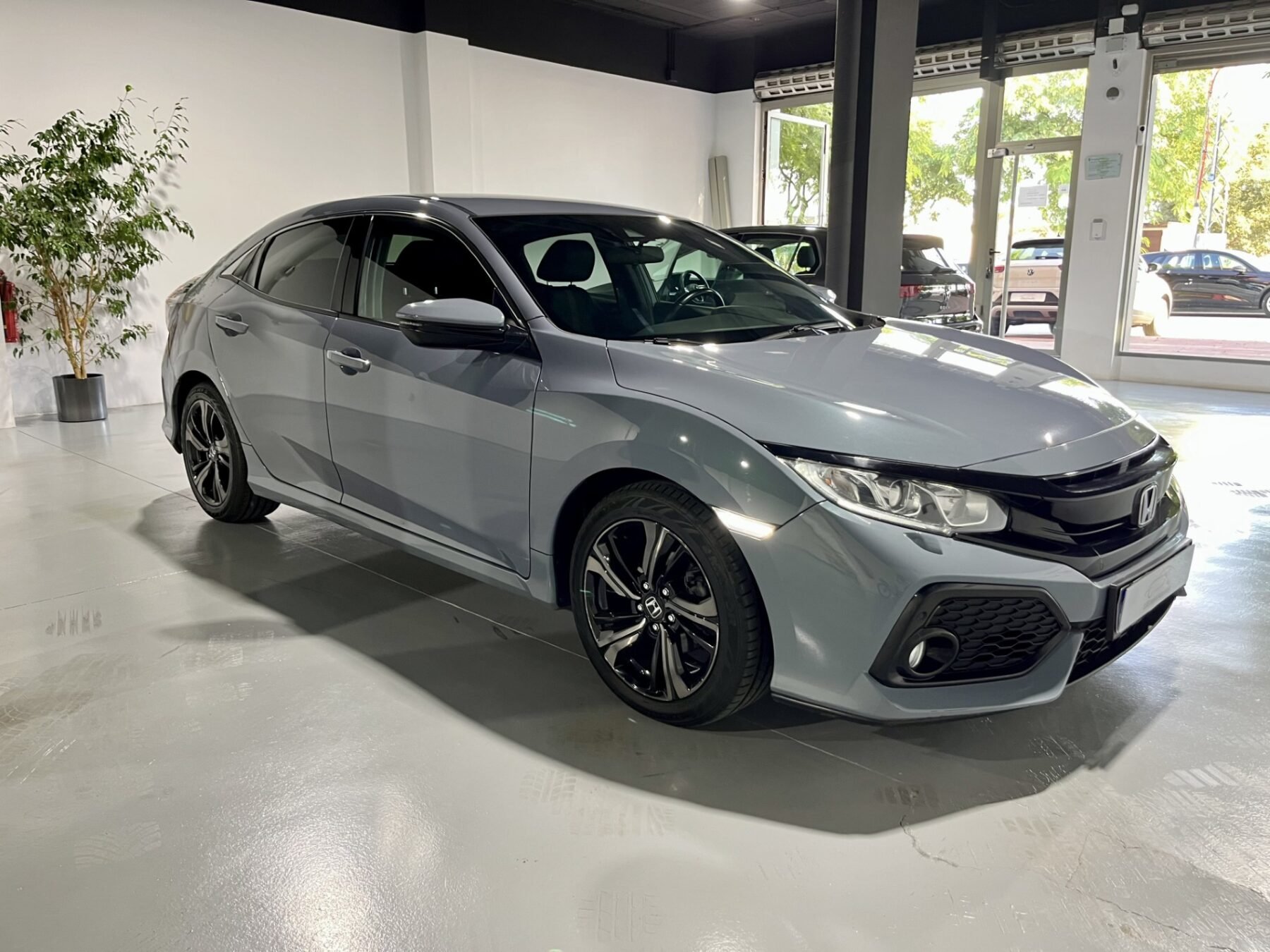 HONDA Civic 5DR