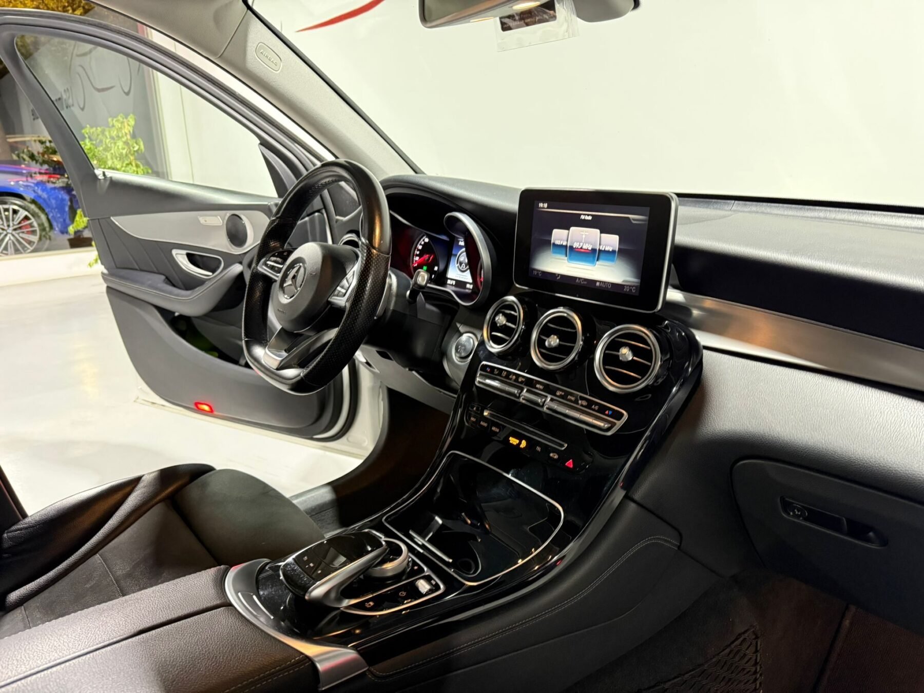 MERCEDES-BENZ GLC 250 d 4MATIC