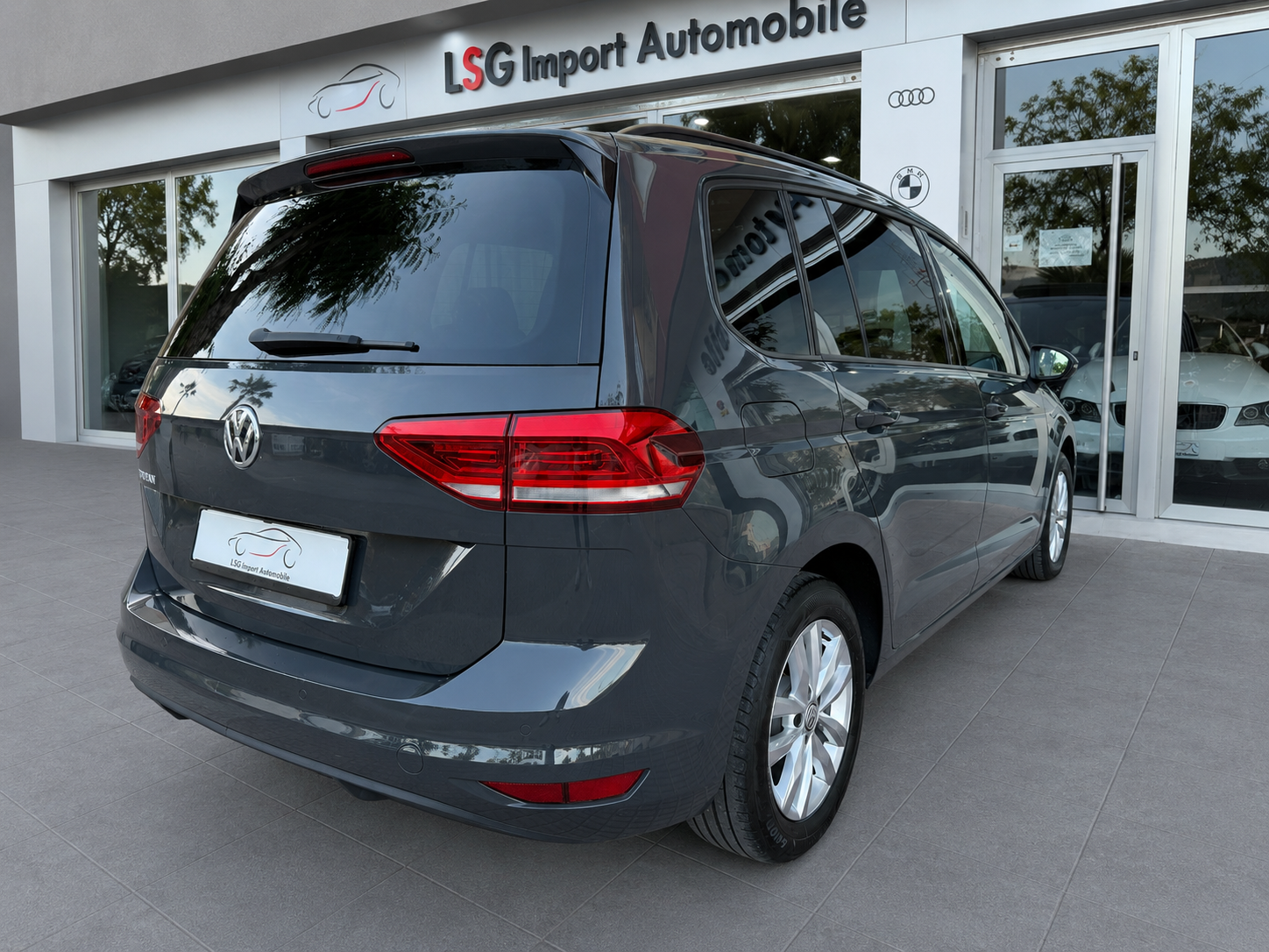 VOLKSWAGEN Touran Advance 2.0 TDI