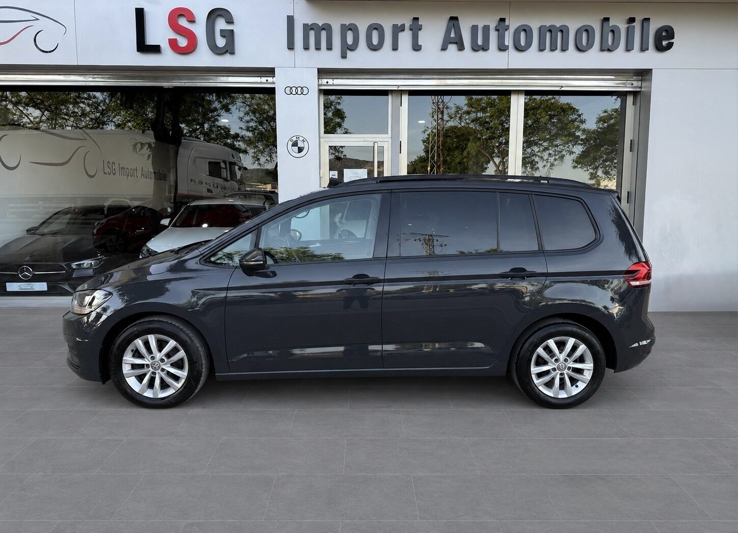 VOLKSWAGEN Touran Advance 2.0 TDI