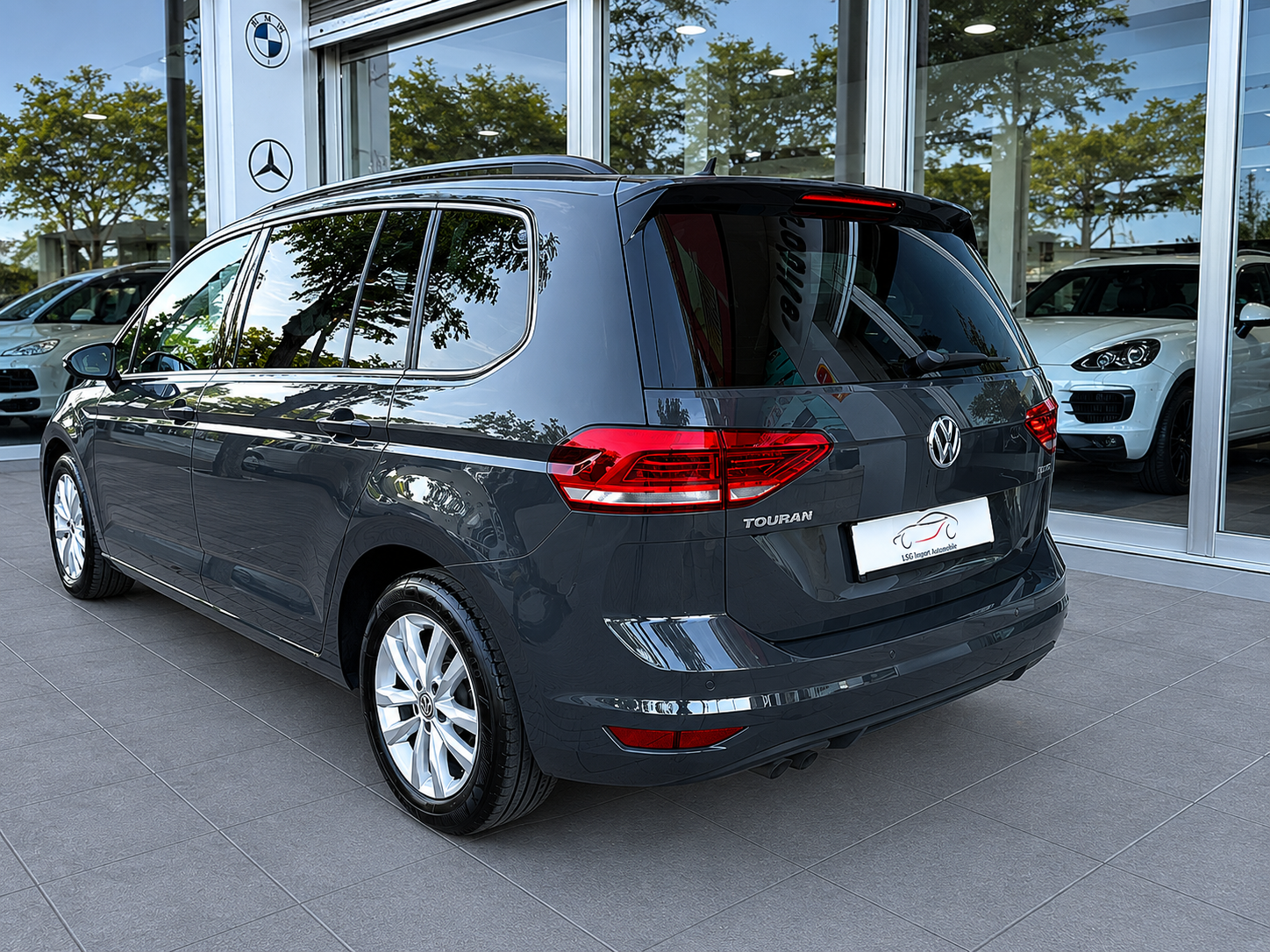 VOLKSWAGEN Touran Advance 2.0 TDI