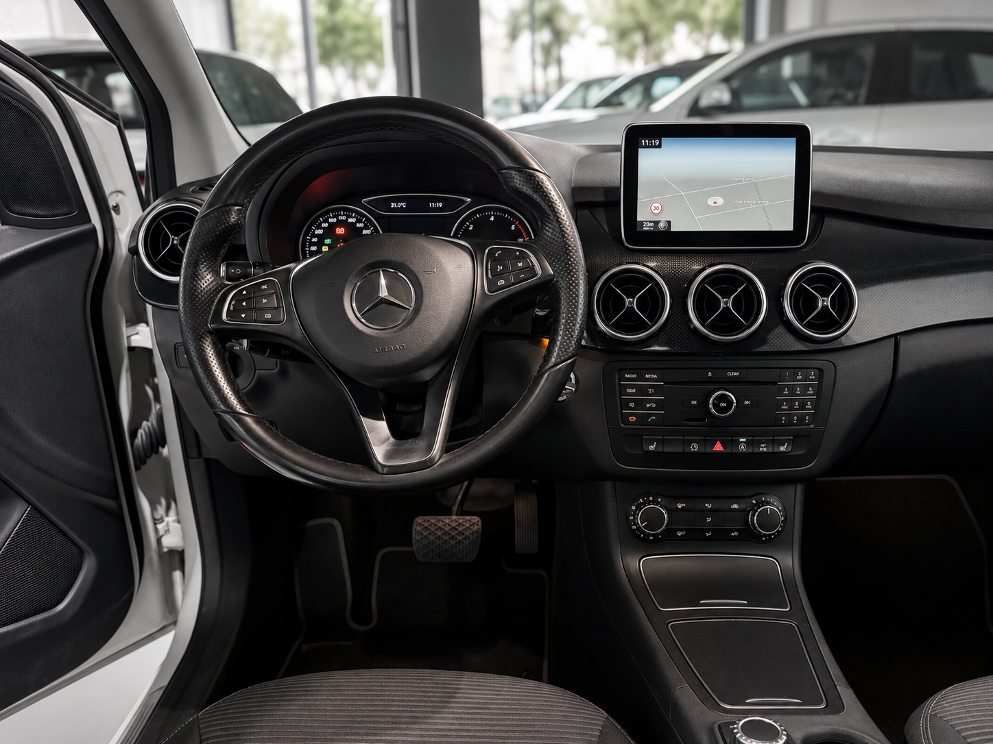 MERCEDES-BENZ Clase B B180d