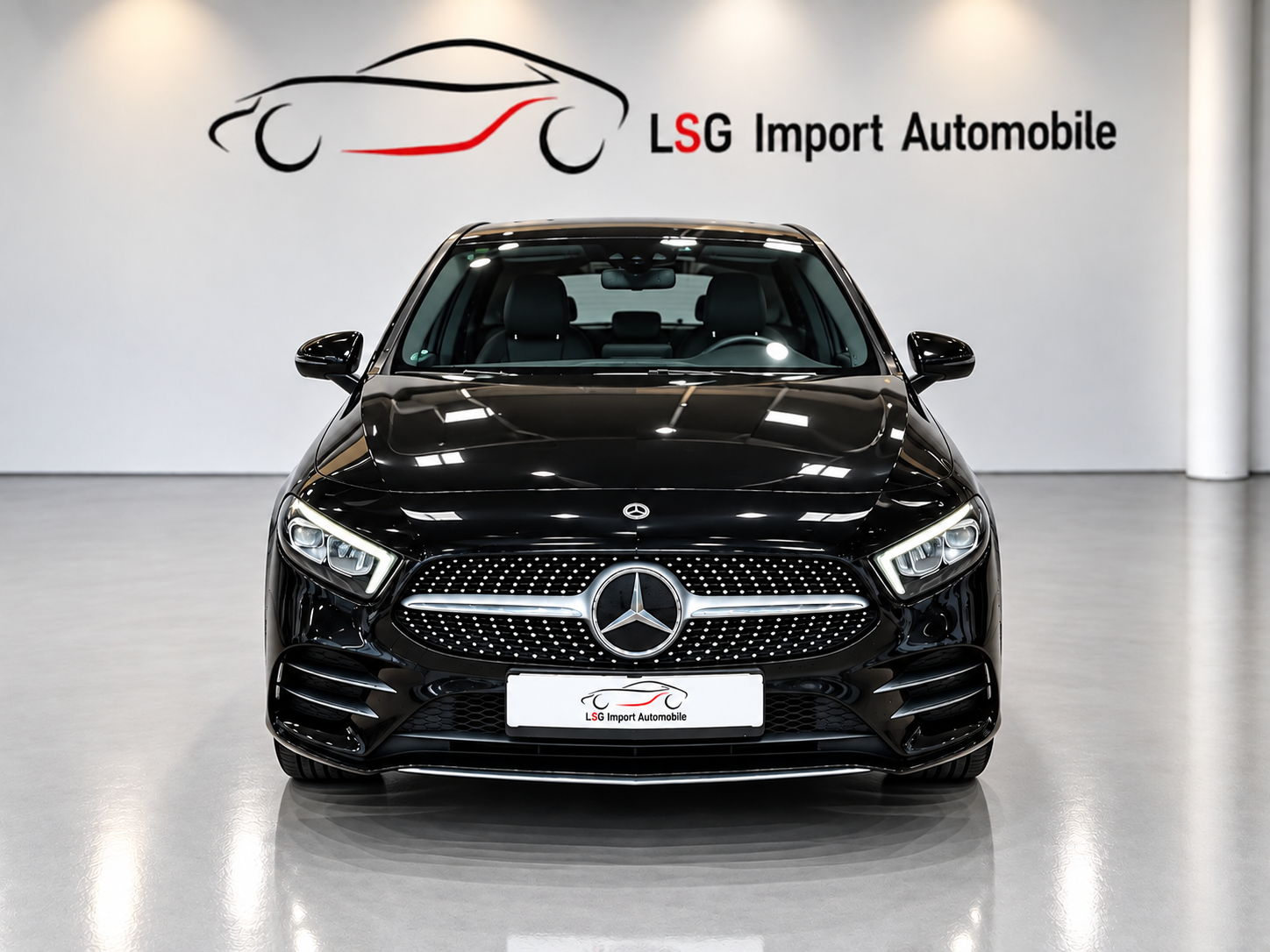 MERCEDES-BENZ A200d AMG