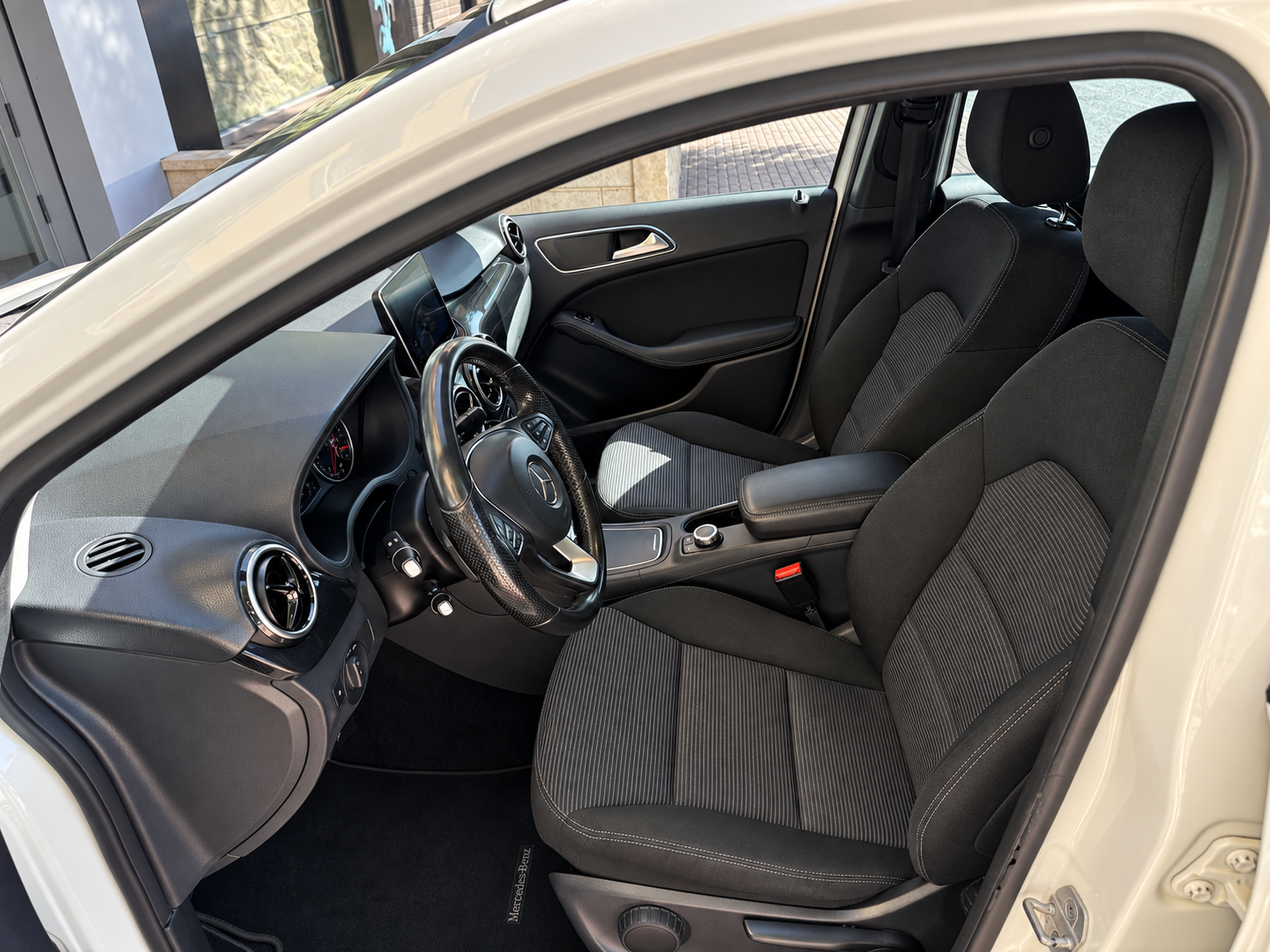 MERCEDES-BENZ Clase B B180d