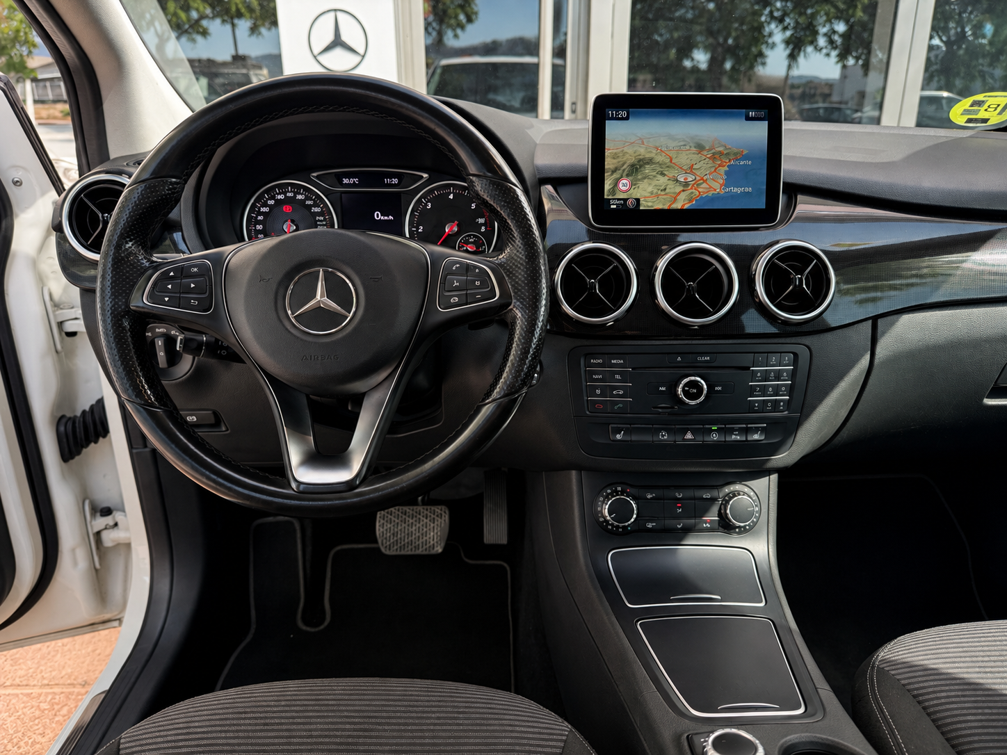 MERCEDES-BENZ Clase B B180d