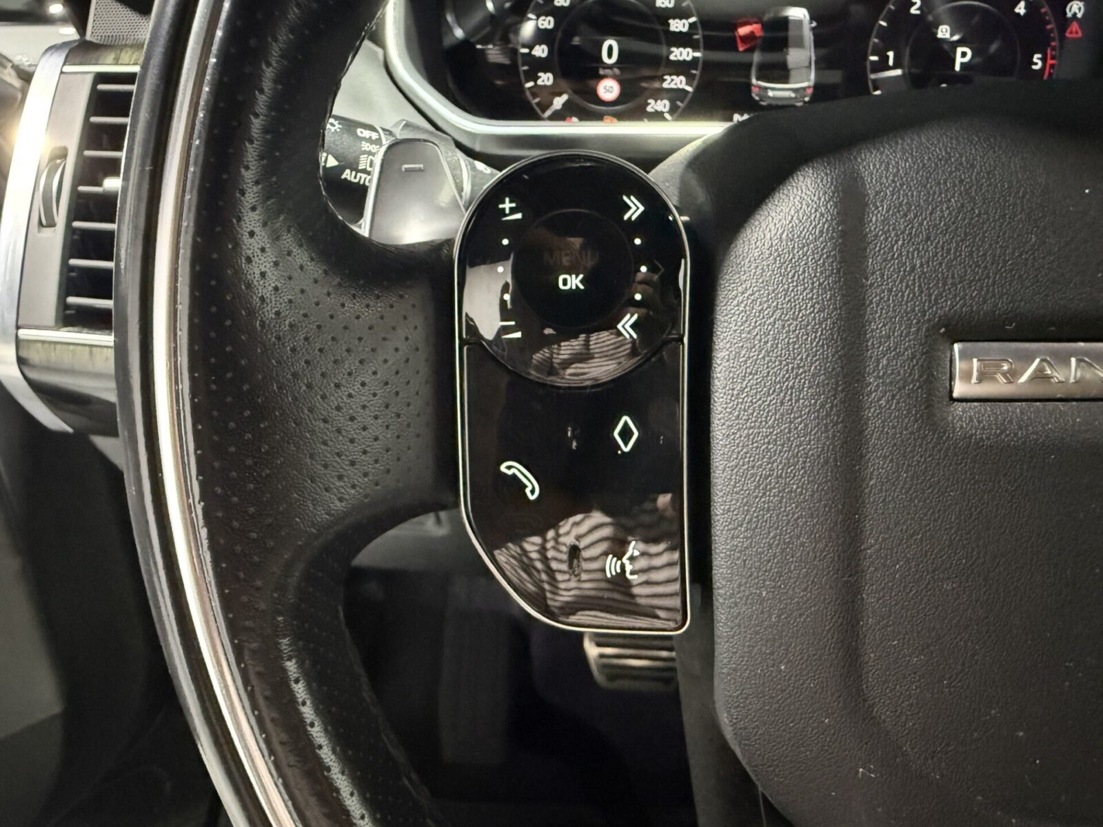 LAND-ROVER Range Rover Sport 3.0 SDV6 HSE Dynamic