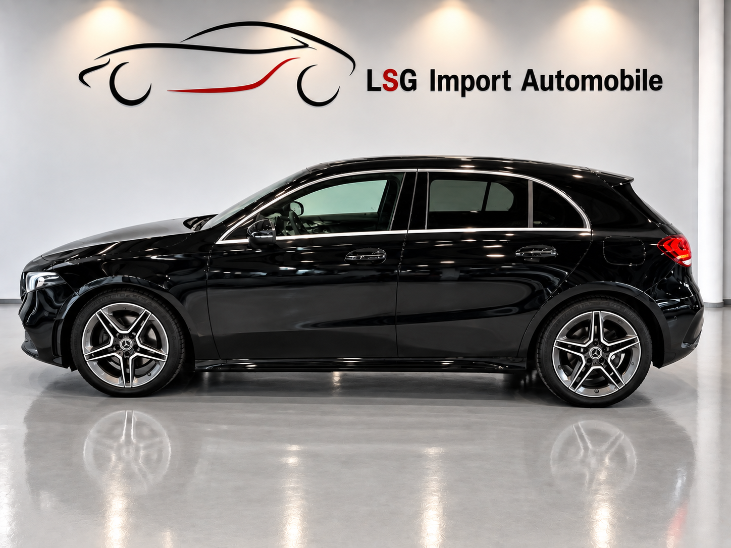 MERCEDES-BENZ A200d AMG