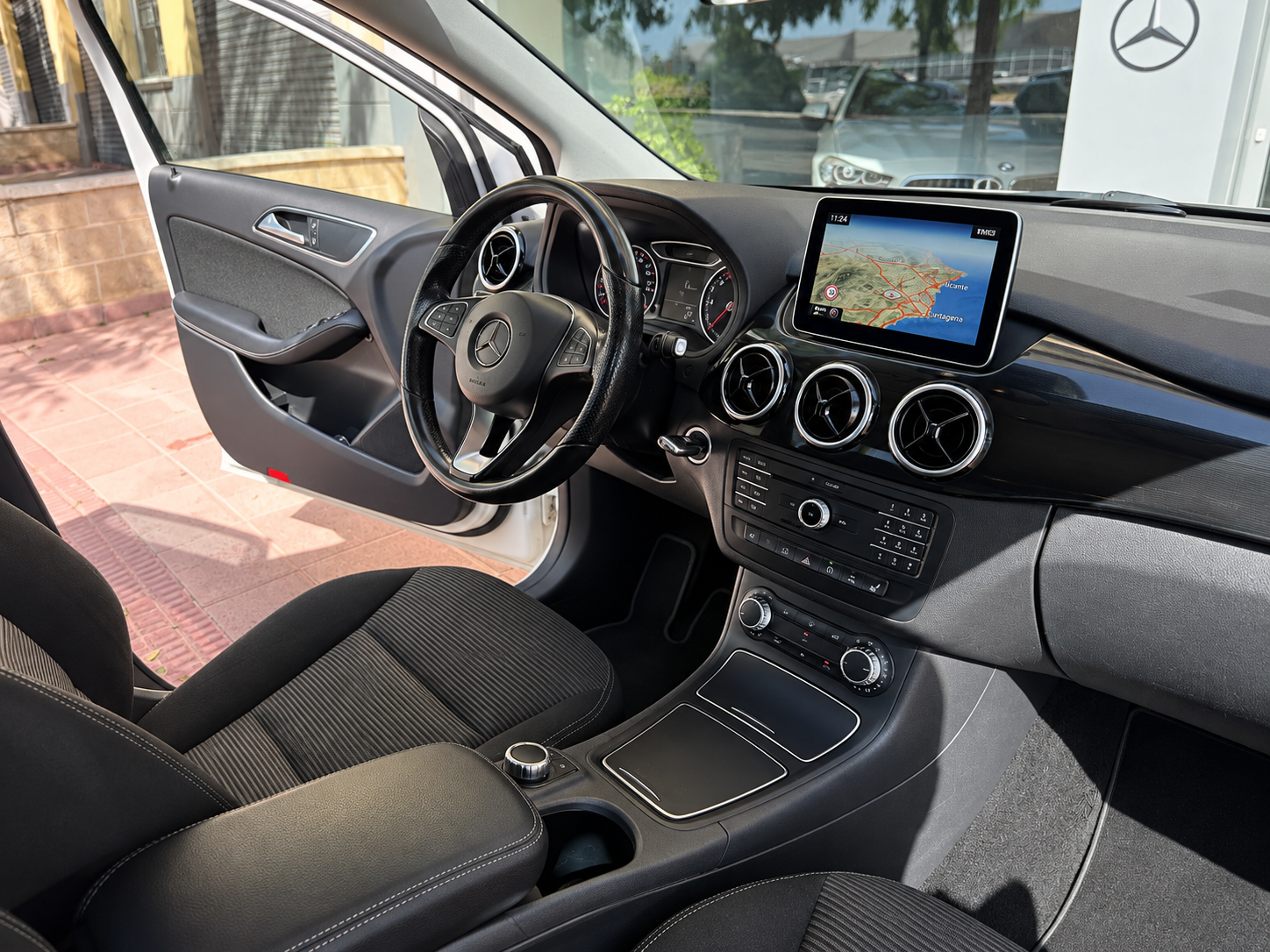 MERCEDES-BENZ Clase B B180d