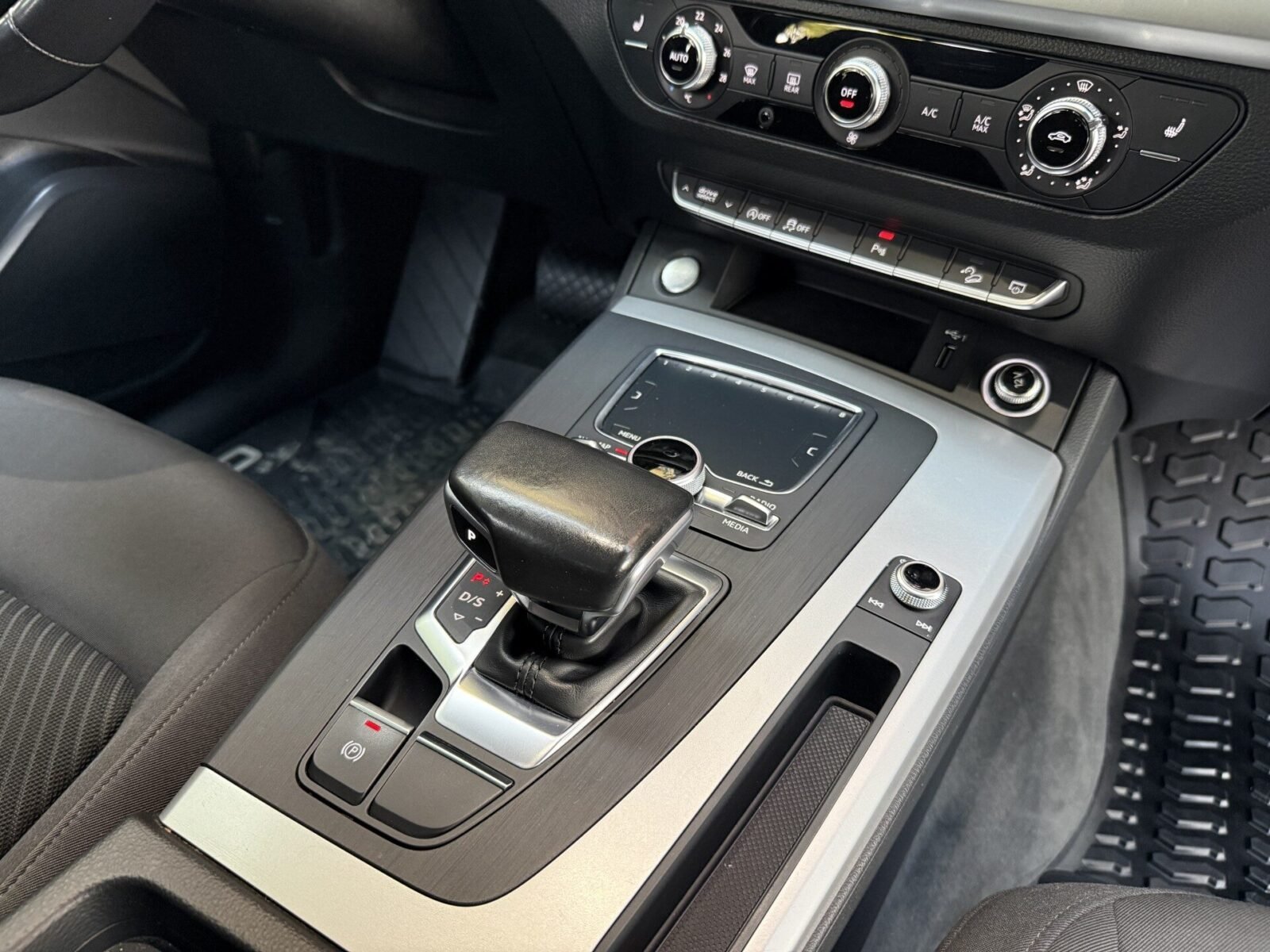 AUDI Q5 40 TDI quattro S tronic