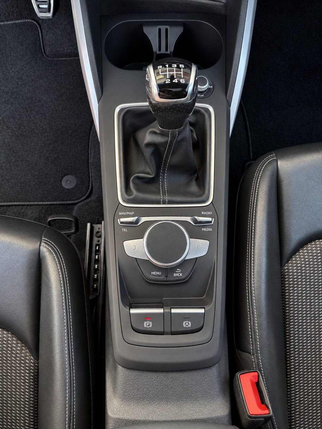 AUDI Q2 Black Line 30 TDI 
